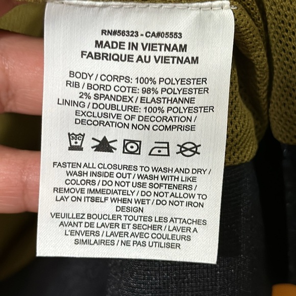Nike Women’s Jacket Black/Olive Green (L) - Picture 12 of 15